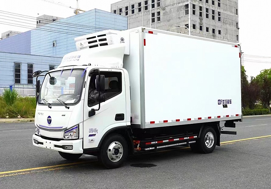4.2米福田智藍100度電新能源冷藏車